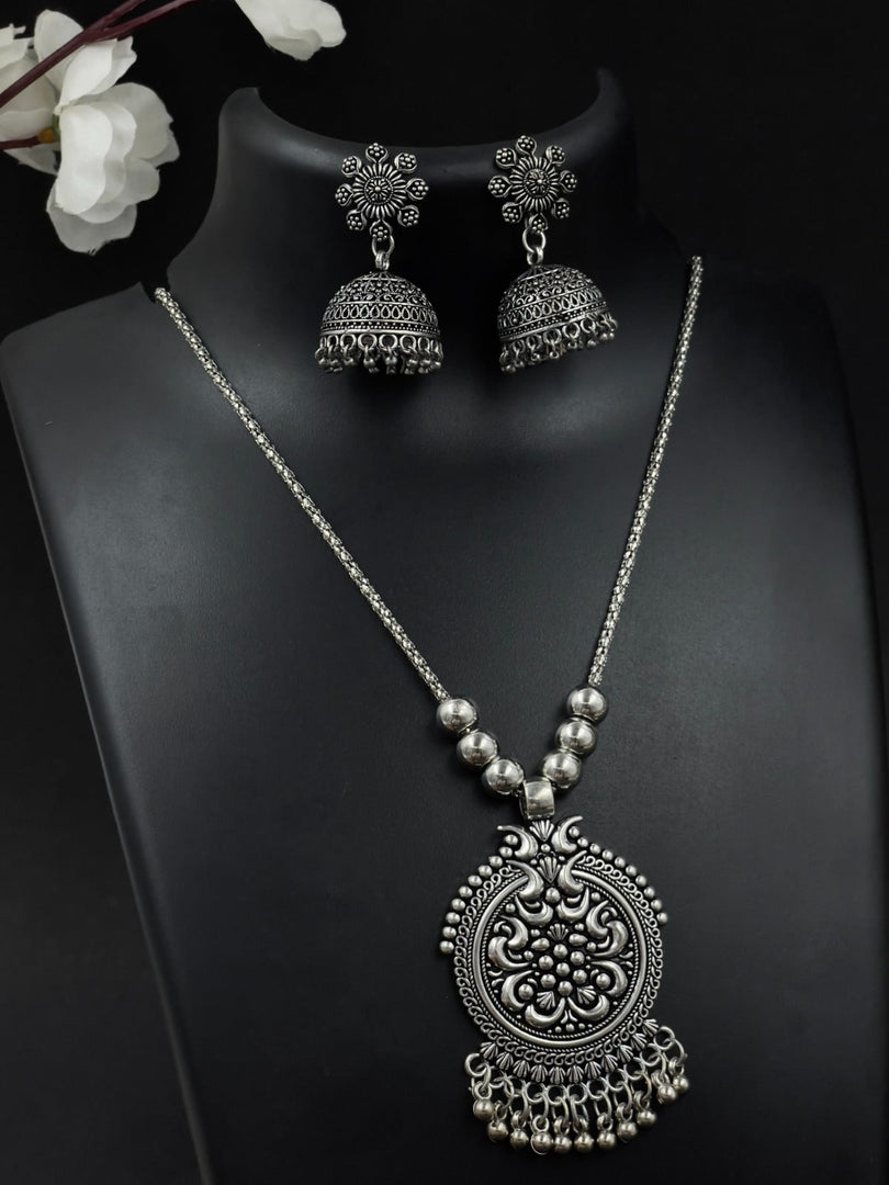 MEHR BRASS OXIDISED PENDANT JEWELLERY SET