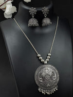 Load image into Gallery viewer, MEHR BRASS OXIDISED PENDANT JEWELLERY SET
