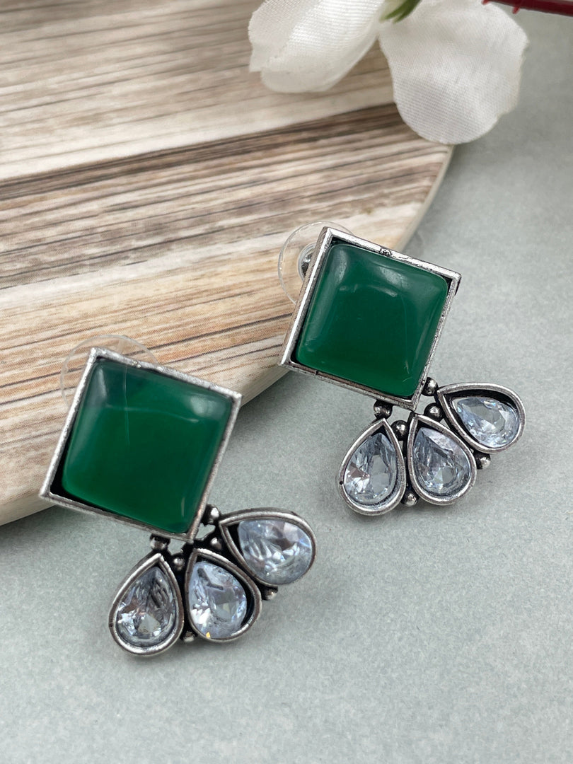 Riya Stud Stone earrings