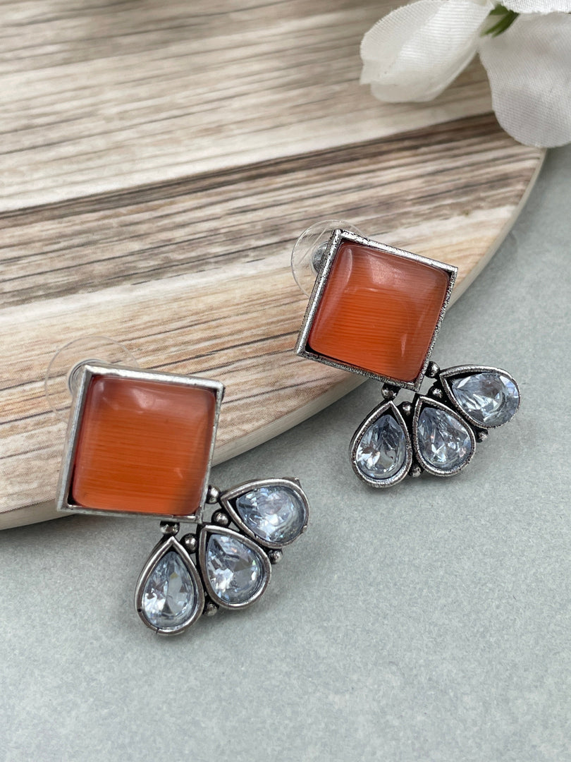 Riya Stud Stone earrings