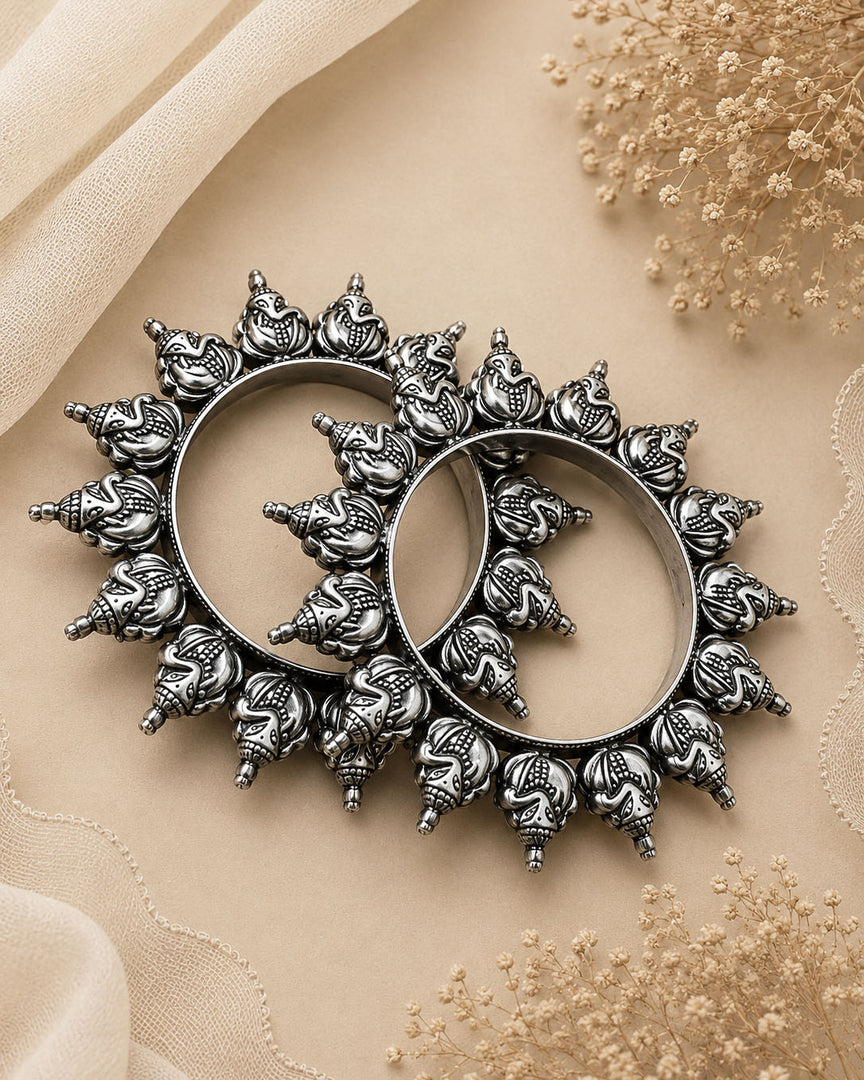 Oxidised Kolapuri Bangles -18