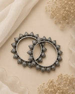 Load image into Gallery viewer, Oxidised Kolapuri Bangles -09