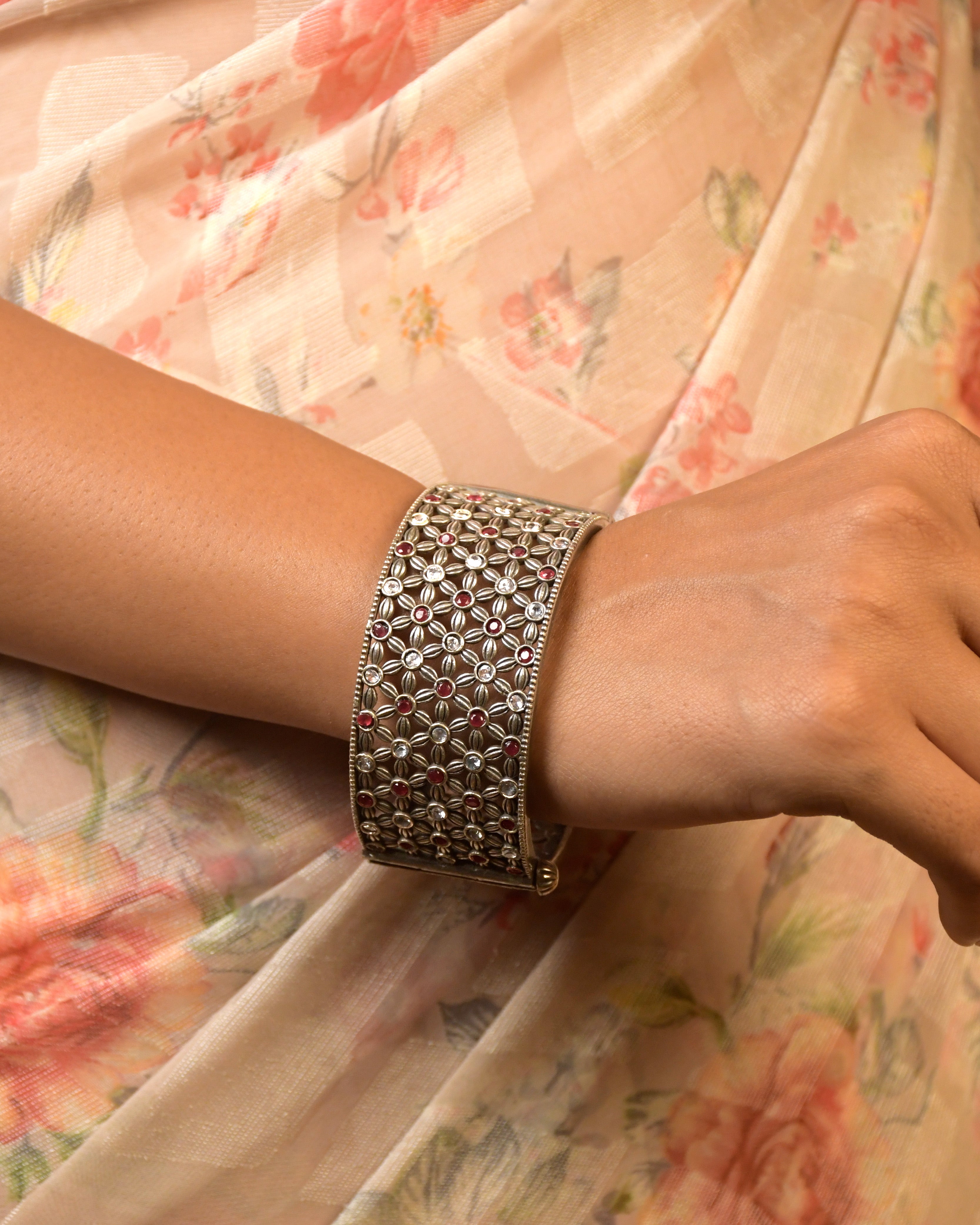 Kanvika Silver Lookalike Stone Bangle