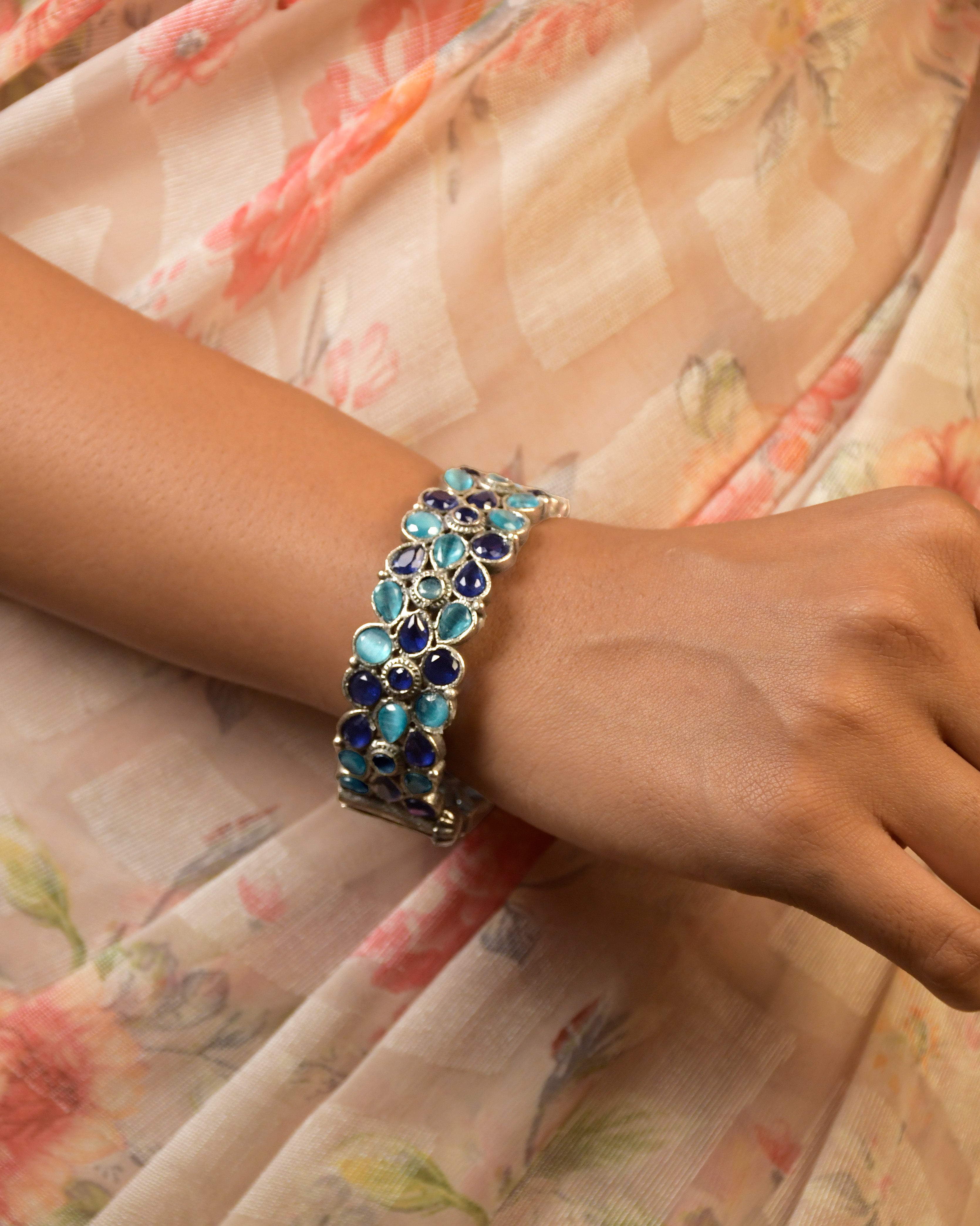 Shreya Silver Lookalike Stone Bangles