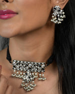 Load image into Gallery viewer, Saaj Stone Necklace Set