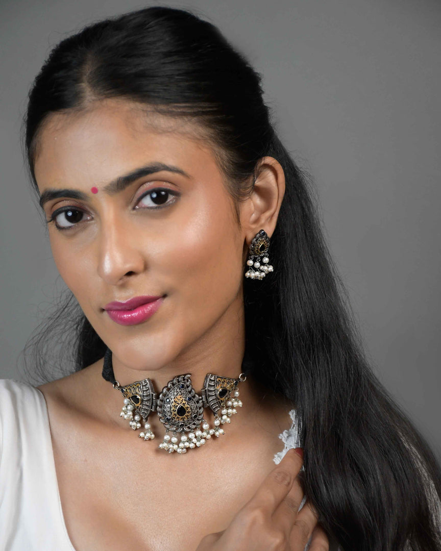 Aarzoo Stone Necklace Set