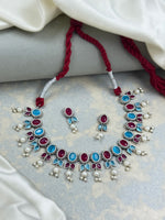 Load image into Gallery viewer, Meera Stone Necklace Set