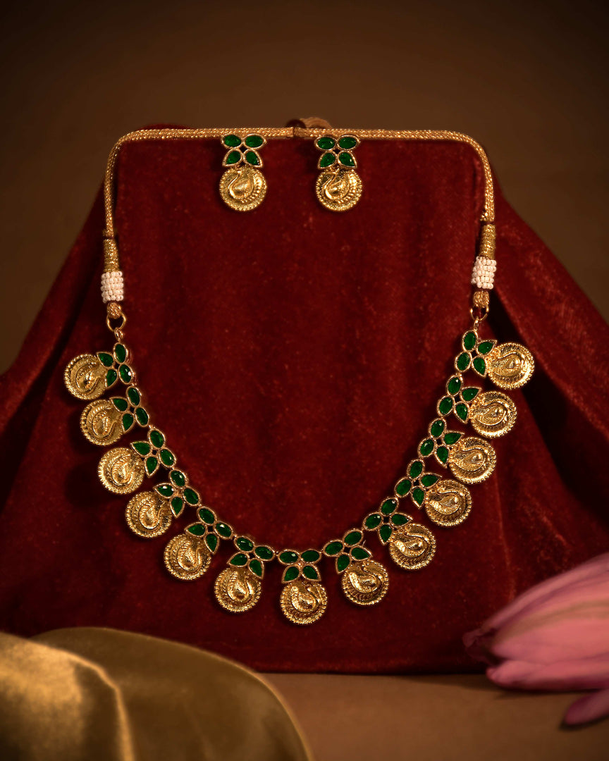 Mayuri Stone Necklace Set