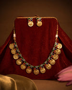 Load image into Gallery viewer, Mayuri Stone Necklace Set