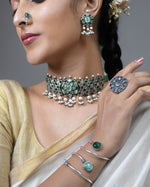 Load image into Gallery viewer, Aarvi Stone Jewellery Set