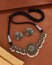 Yuvika Dual tone Necklace Set