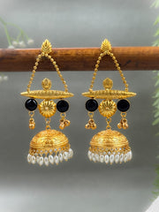 INAYA HANDMADE EARRINGS