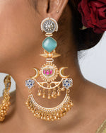Load image into Gallery viewer, Chaand Golden Earrings