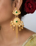 Load image into Gallery viewer, Aarna Golden Earrings