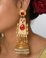 Load image into Gallery viewer, Meher Golden Earrings