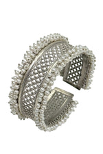 Load image into Gallery viewer, Kriya Silver Lookalike Handmade Kada
