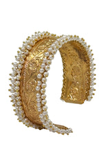 Load image into Gallery viewer, Elegant Flower Pattern Handmade Kada With Pearls