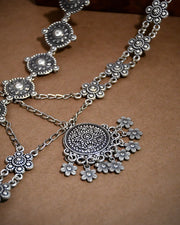 Vamika Floral Matha Patti