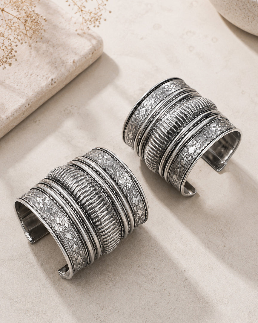 Darshi Brass Oxidised Kada