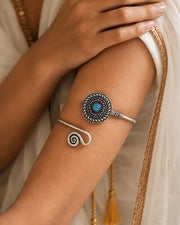 Niva Arm Cuff