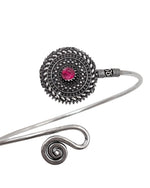 Load image into Gallery viewer, Niva Brass Arm Cuff