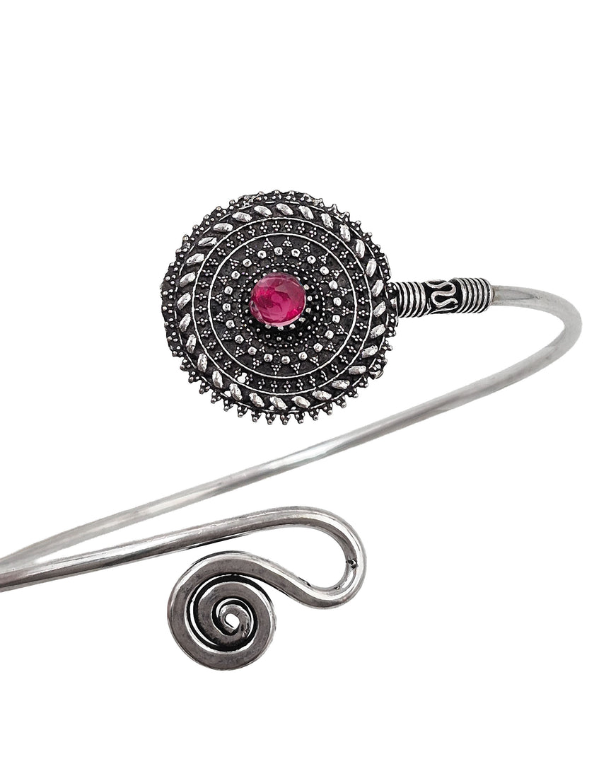 Niva Brass Arm Cuff