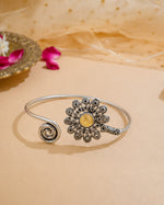 Load image into Gallery viewer, Tiya Arm Cuff