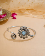 Load image into Gallery viewer, Tiya Arm Cuff