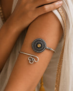 Load image into Gallery viewer, Iva Arm Cuff