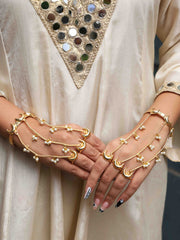 Suhani Hathphool