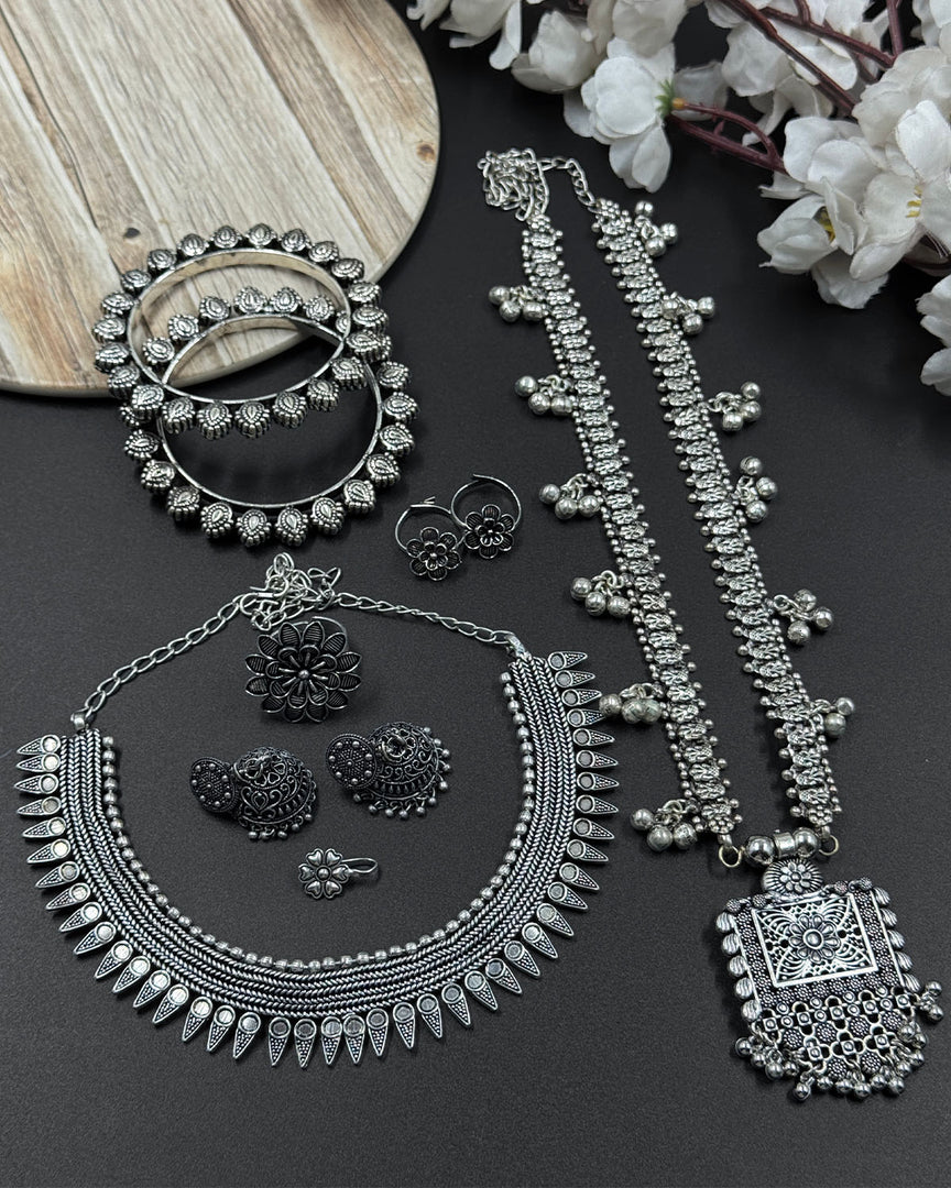 7 Piece Kolapuri Jewellary Set Combo