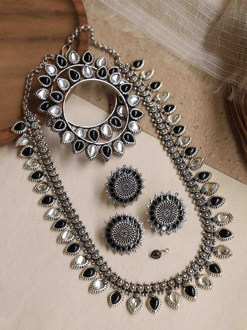 Aarushi Stone Jewellery Set
