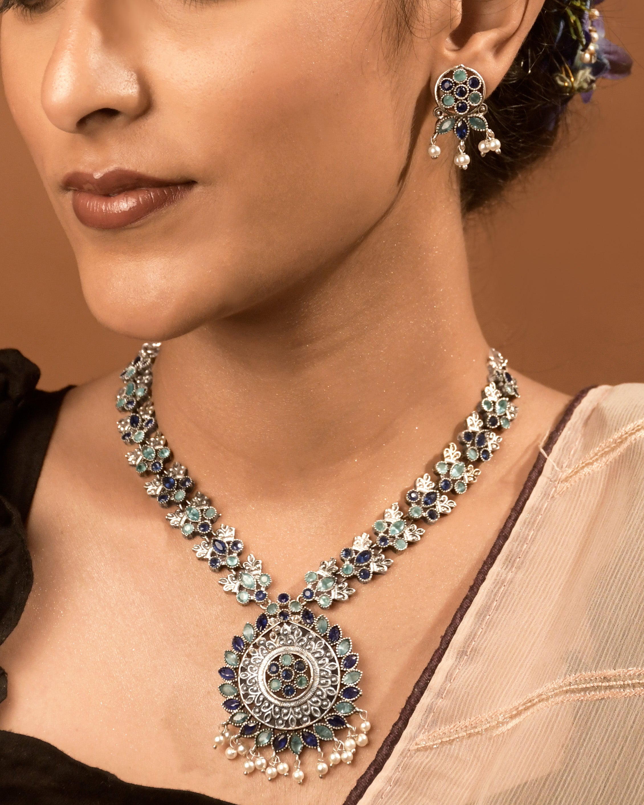 Hiya Stone Necklace Set