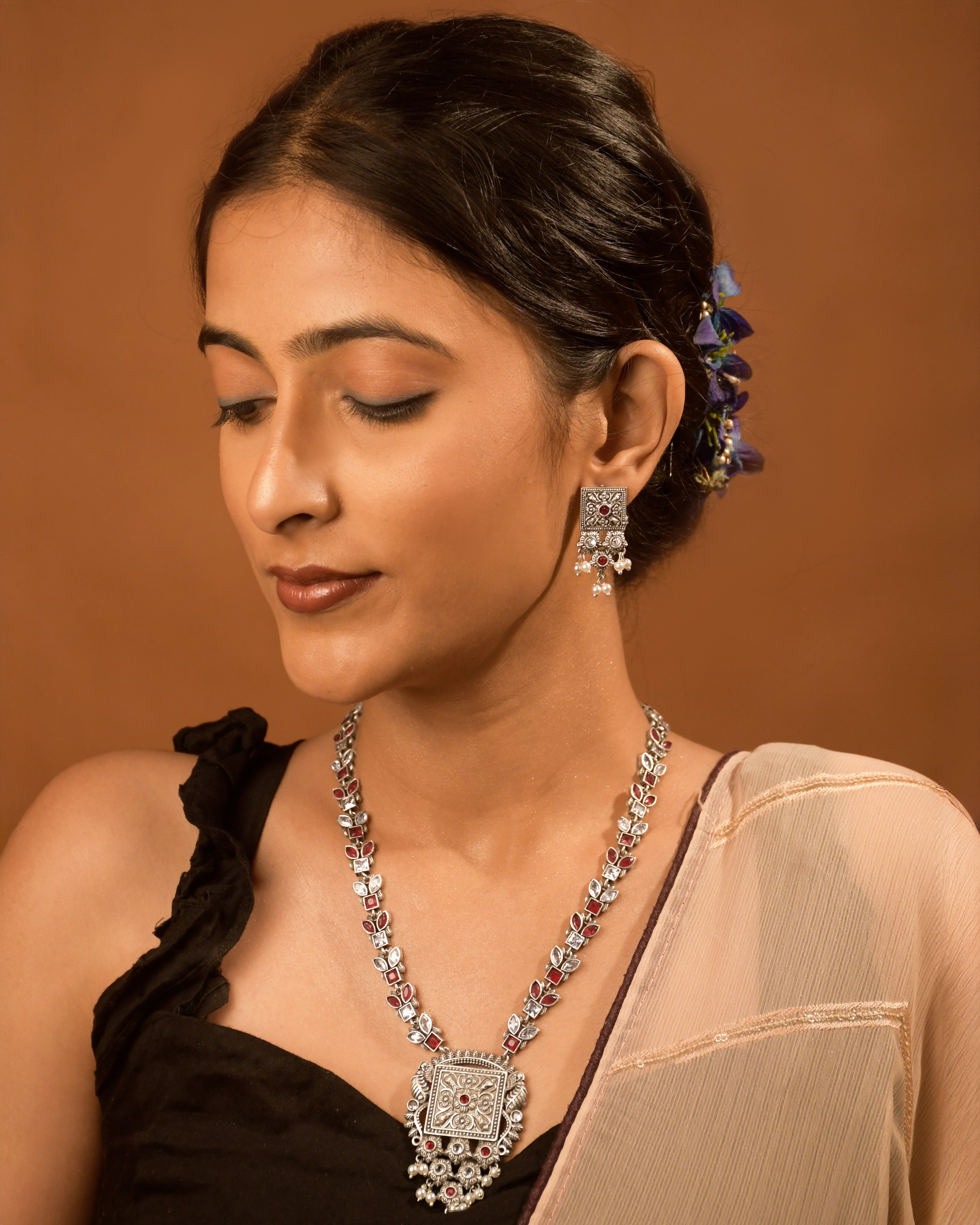 Anika Stone Necklace Set