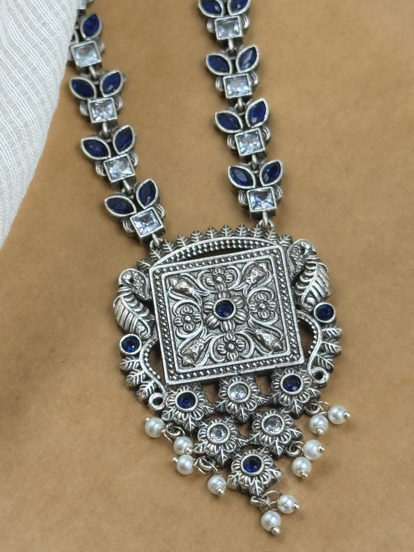 Anika Stone Necklace Set