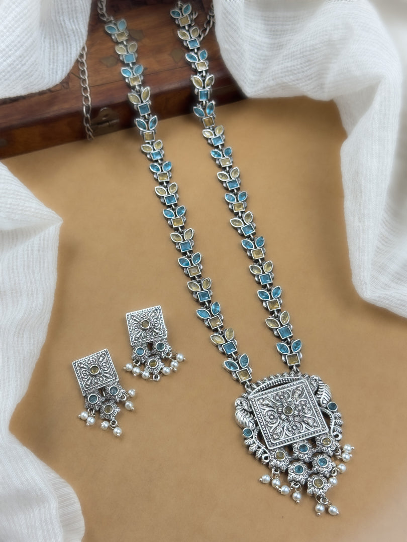 Anika Stone Necklace Set