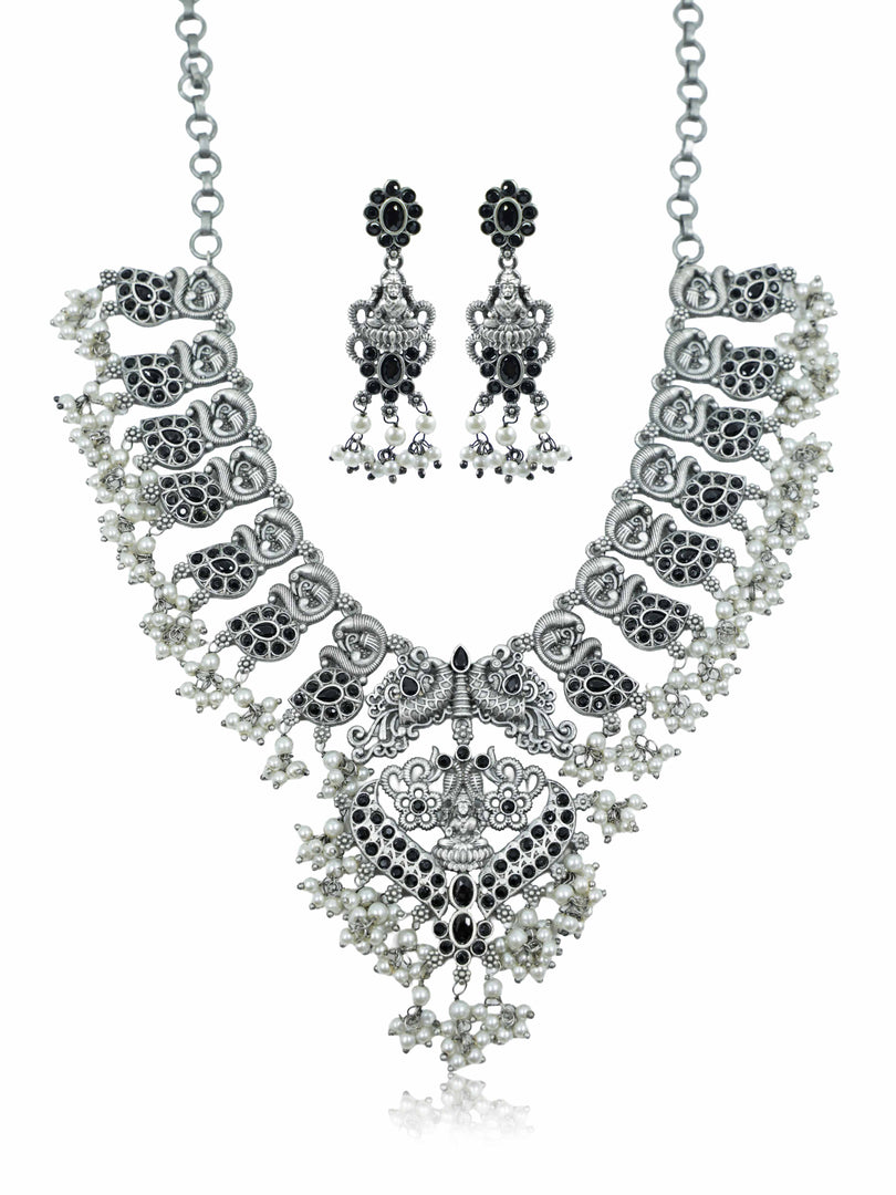 Shivanya Stone Necklace Set