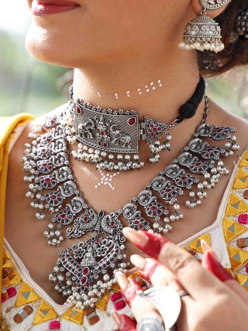 Shivanya Stone Necklace Set
