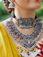 Load image into Gallery viewer, Shivanya Stone Necklace Set
