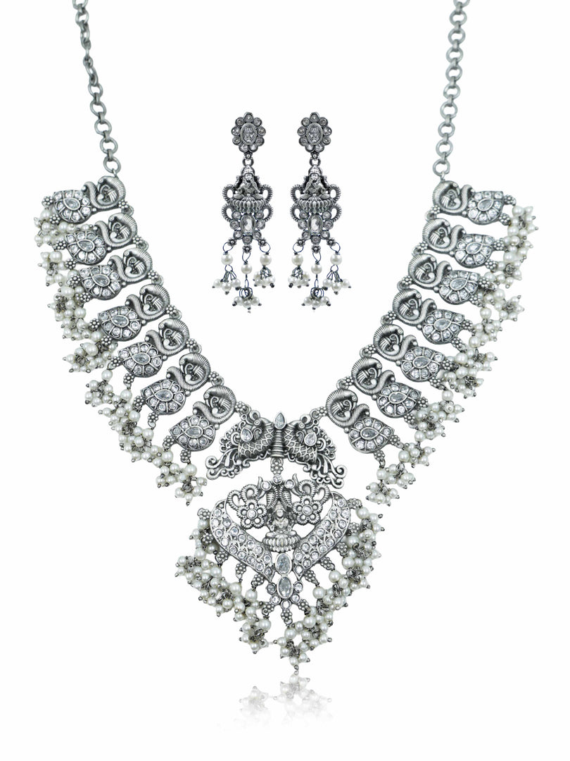 Shivanya Stone Necklace Set