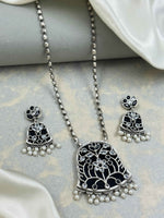 Load image into Gallery viewer, Manasvi Stone Necklace Set