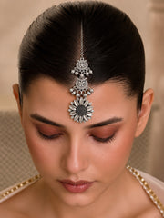Triveni Maang Tikka