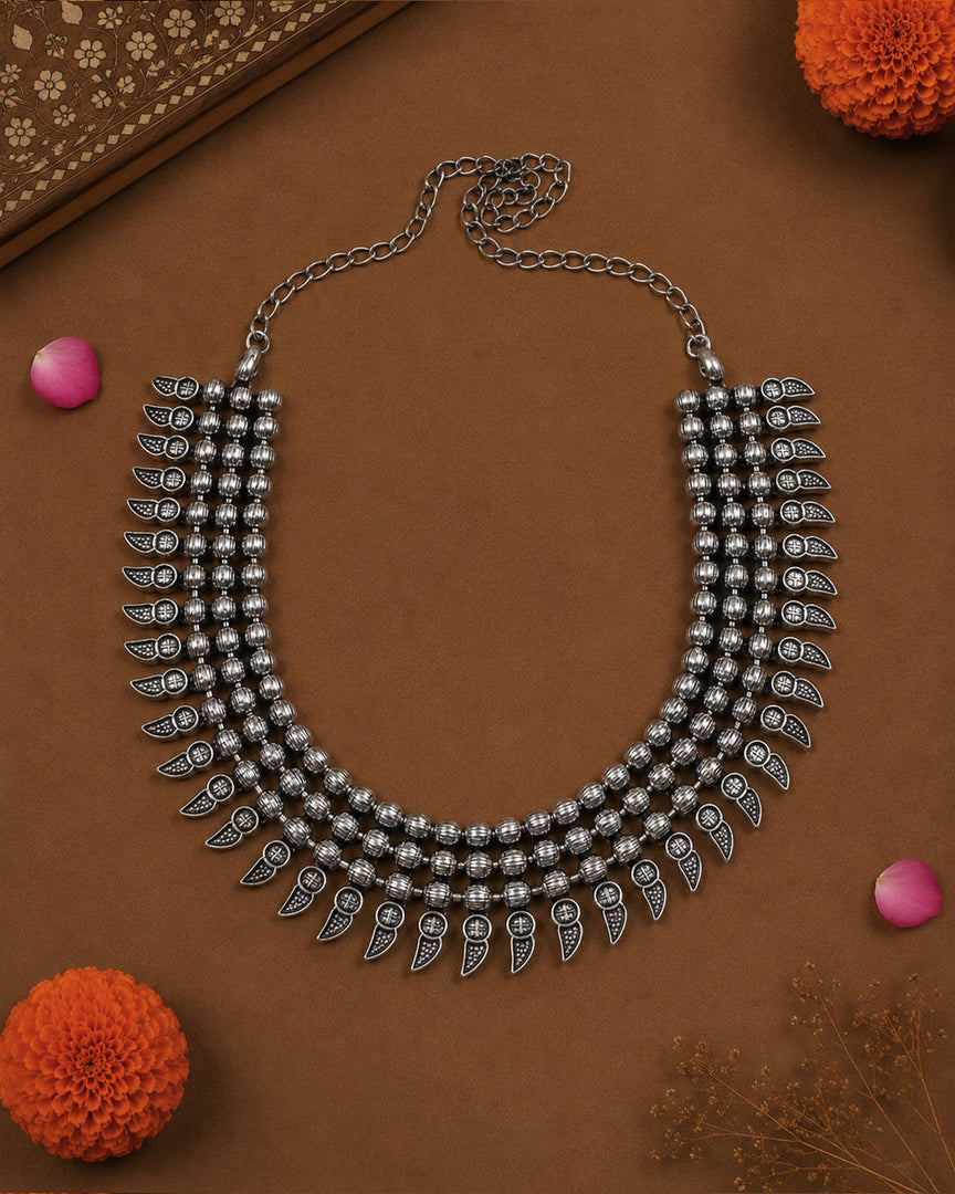 TRISHA OXIDISED SHORT NECKLACE