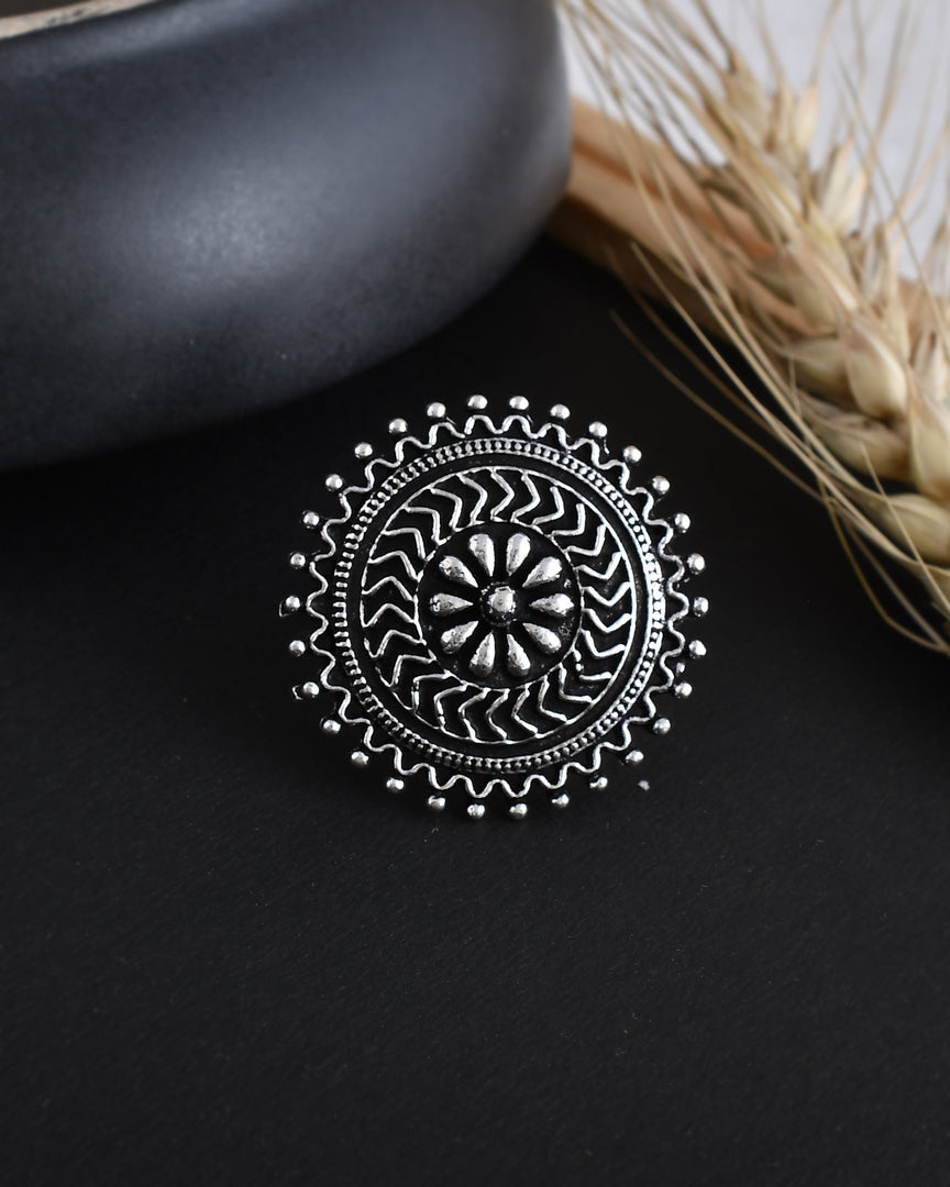 PRINCESS DESIGNER OXIDISED SILVER RING