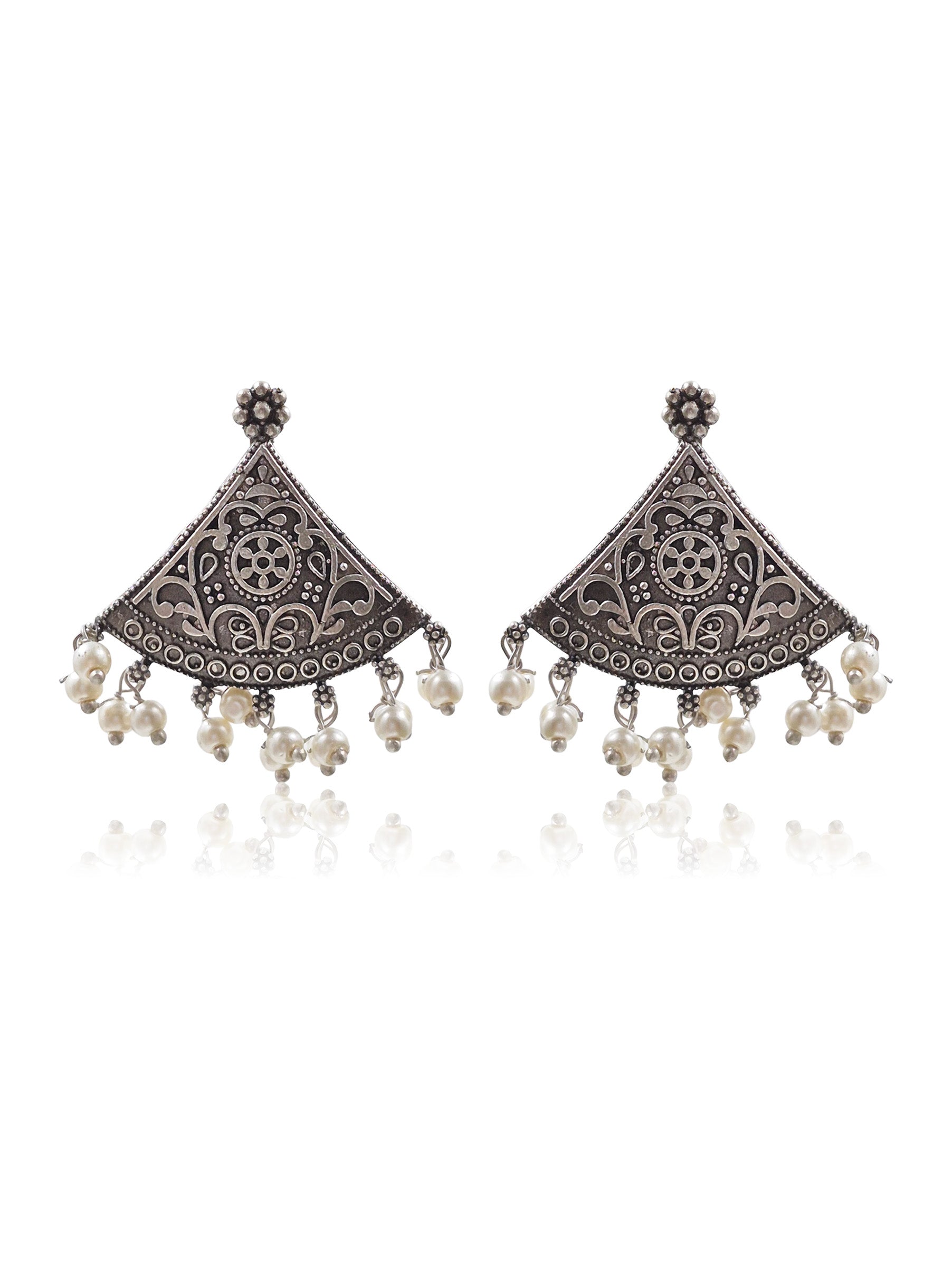 TRIANGLE SILVER LOOKALIKE STUD EARRINGS