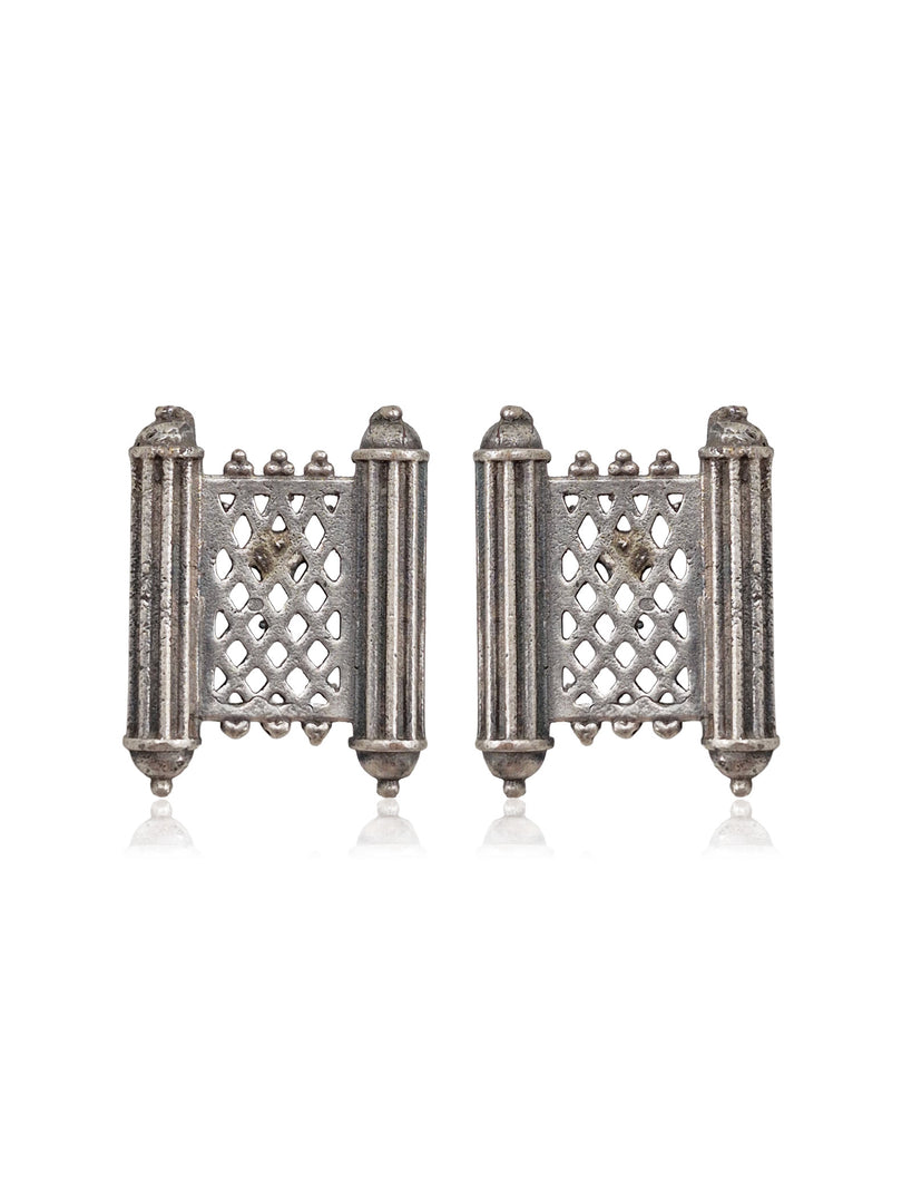 SAMIRA SILVER LOOKALIKE STUD EARRINGS