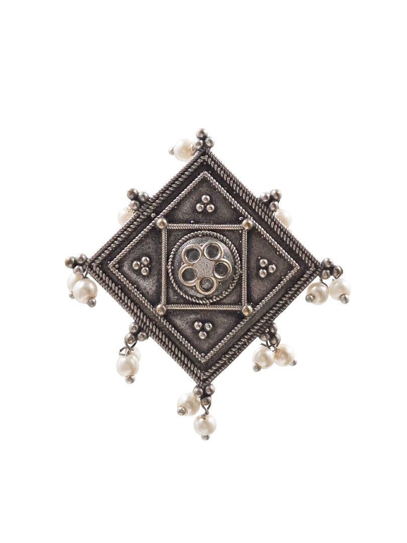 EESHA SILVER LOOKALIKE STUD EARRINGS