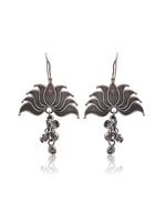 Load image into Gallery viewer, LOTUS SILVER LOOKALIKE DANGLER EARRINGS