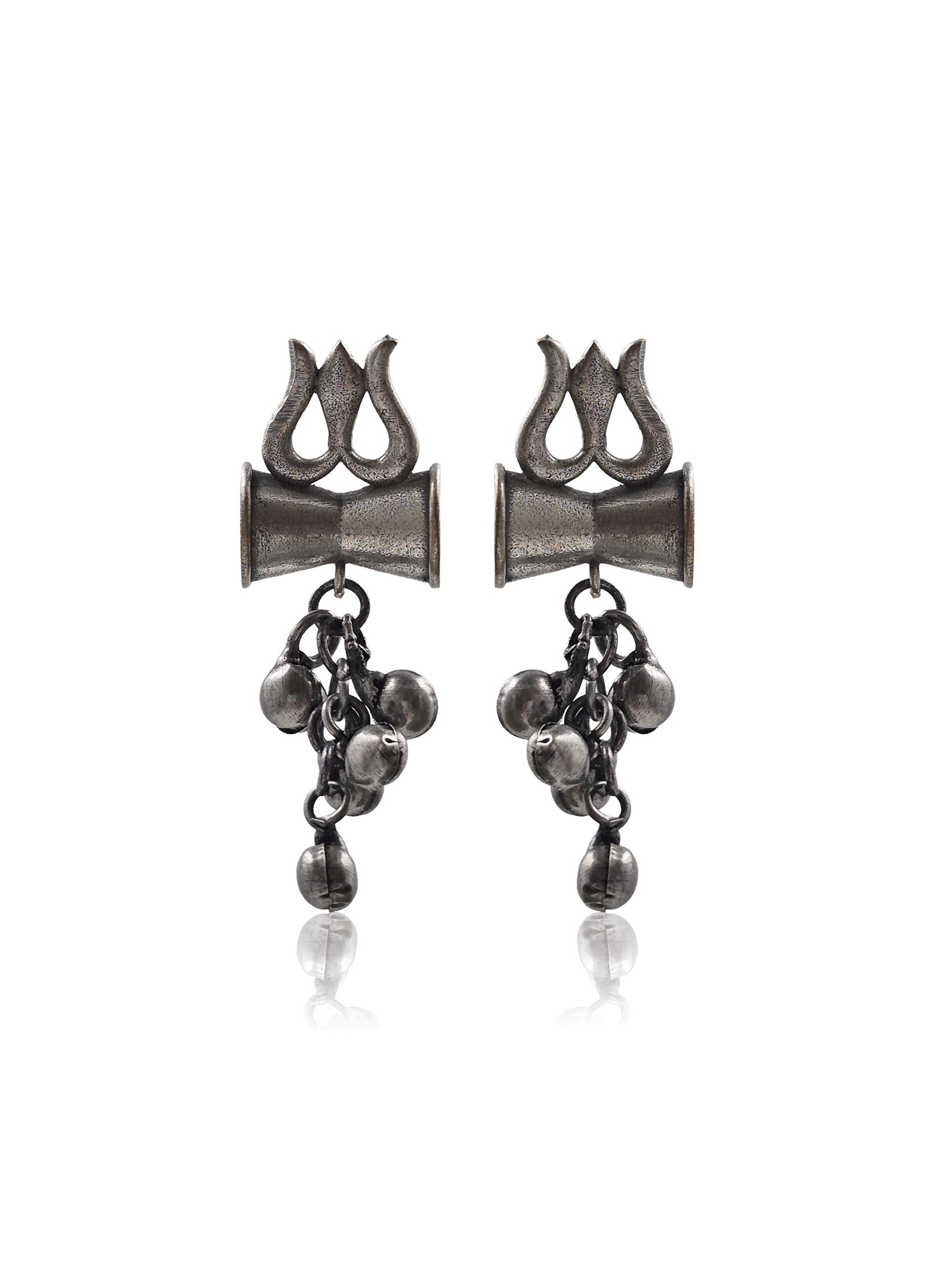 TANYA SILVER LOOKALIKE DANGLER EARRINGS