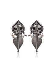 LAISHA SILVER LOOKALIKE EARRINGS